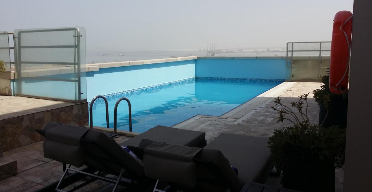 The K Hotel Al-Manamah Bagian luar foto